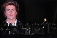 Adele canta en homenaje a George Michael en la ceremonia de los premios Grammy el domingo 12 de febrero del 2017 en Los Angeles. (Foto por Matt Sayles/Invision/AP)