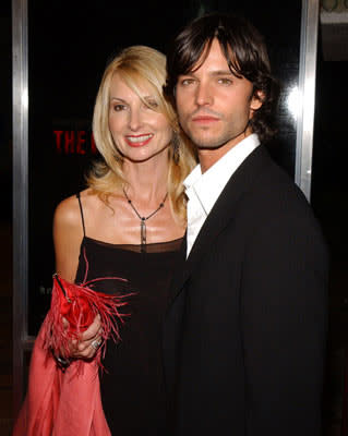 Jason Behr with mother Patricia at the Los Angeles premiere of Columbia Pictures' The Grudge