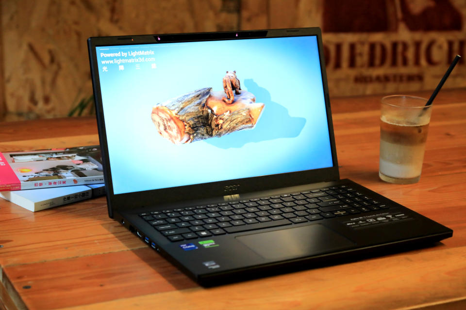 「Acer Aspire 3D 15 SpatialLabs Edition」裸視3D筆電搭載Intel Core i7處理器與GeForce RTX 4050獨立顯示卡，帶來強大的運算效能。