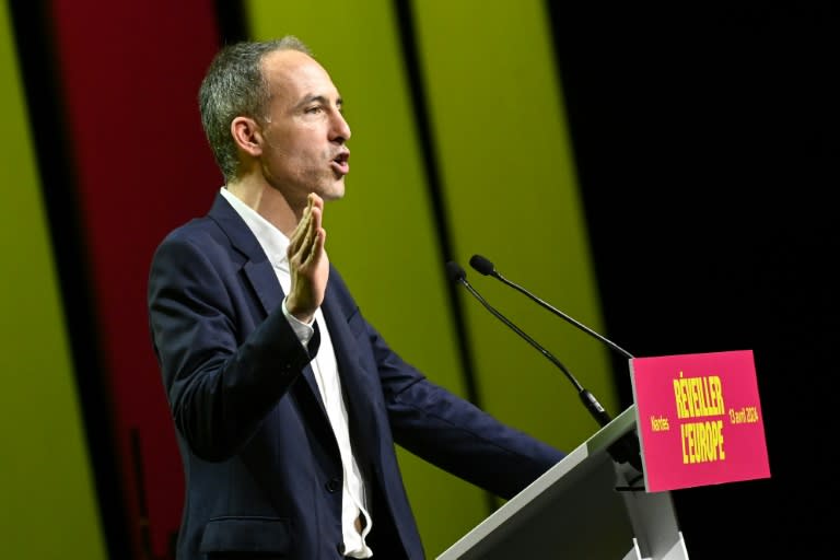 Raphaël Glucksmann, à Saint-Herblain, près de Nantes, le 13 avril 2024 (Sebastien SALOM-GOMIS)