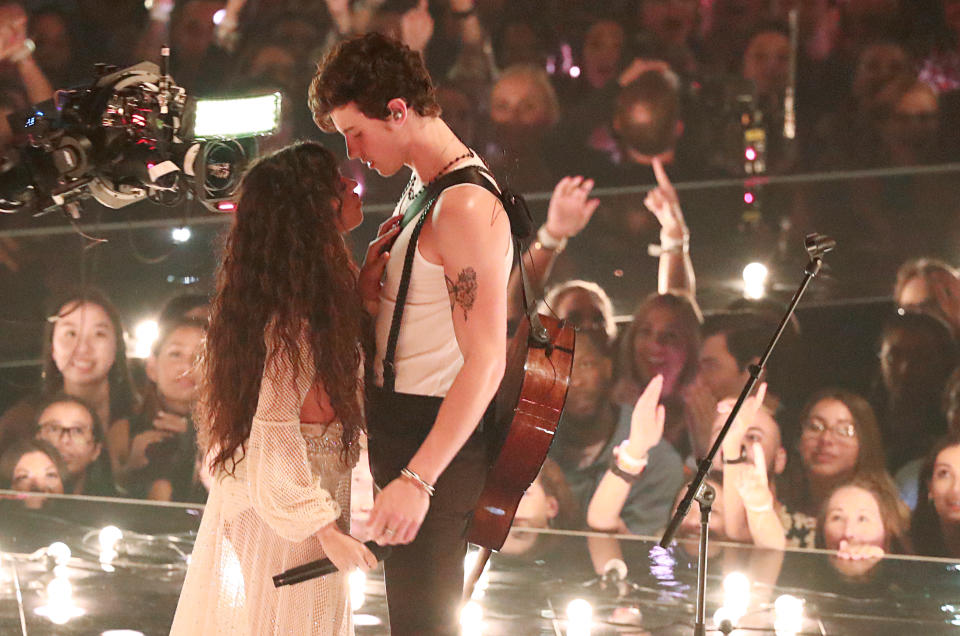 2019 MTV Video Music Awards - Show - Prudential Center, Newark, New Jersey, U.S., August 26, 2019 - Camila Cabello and Shawn Mendes. REUTERS/Lucas Jackson