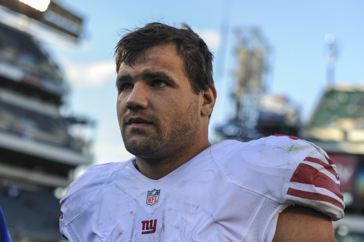 Ex-Giants RB Peyton Hillis discharged from hospital