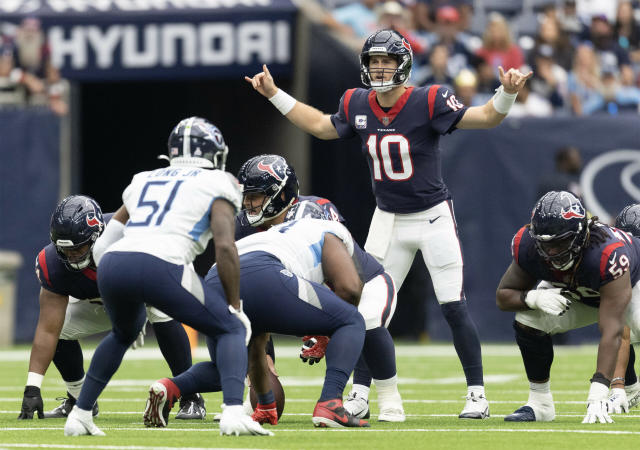 Texans run defense struggles in loss to Henry, Titans