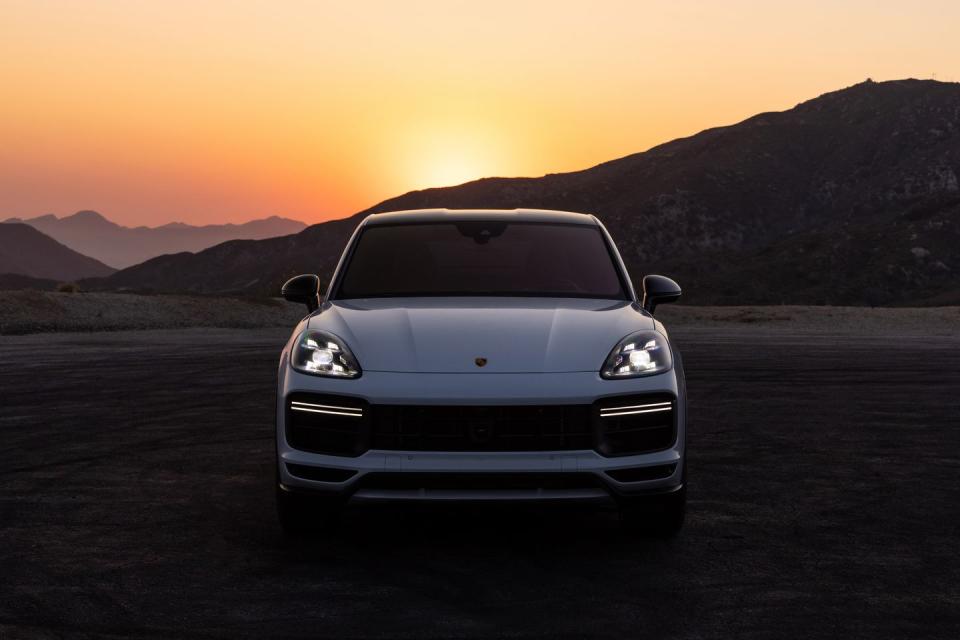 2022 porsche cayenne turbo gt