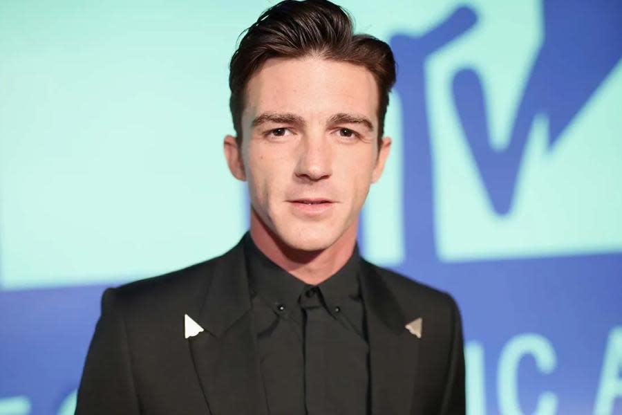 Drake Bell revela que miembros de Drake y Josh están apoyando a Brian Peck, su abusador