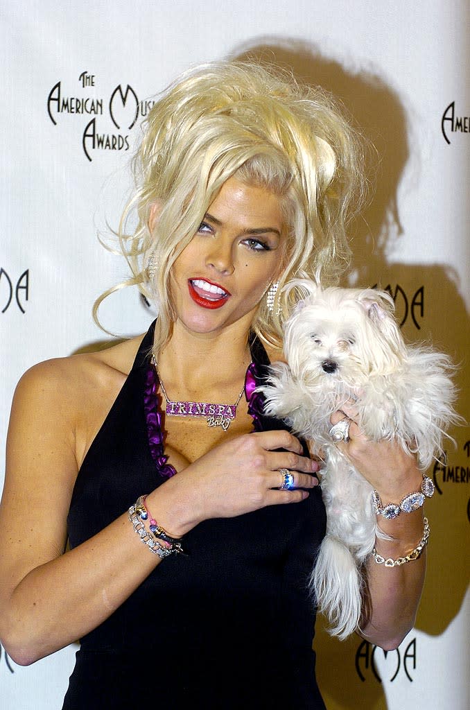 Anna Nicole Smith and her dog