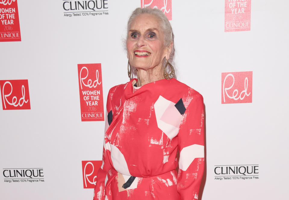 Sie ist 90 Jahre alt, doch das sieht man Model Daphne Selfe nicht an. (Bild: Getty Images)