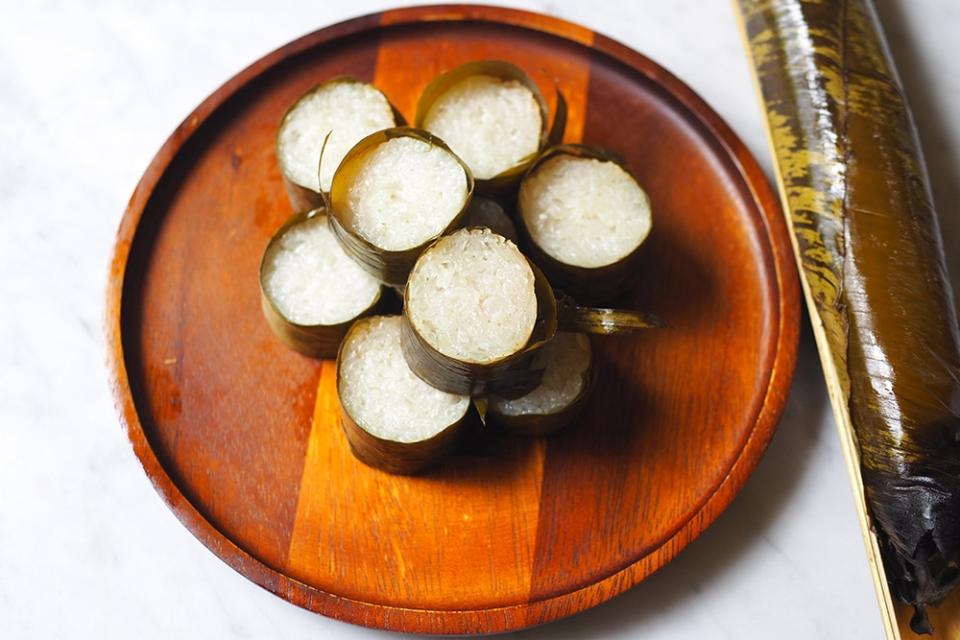 The 'lemang' here has a nice, chewy texture with a crisp toasted edge.