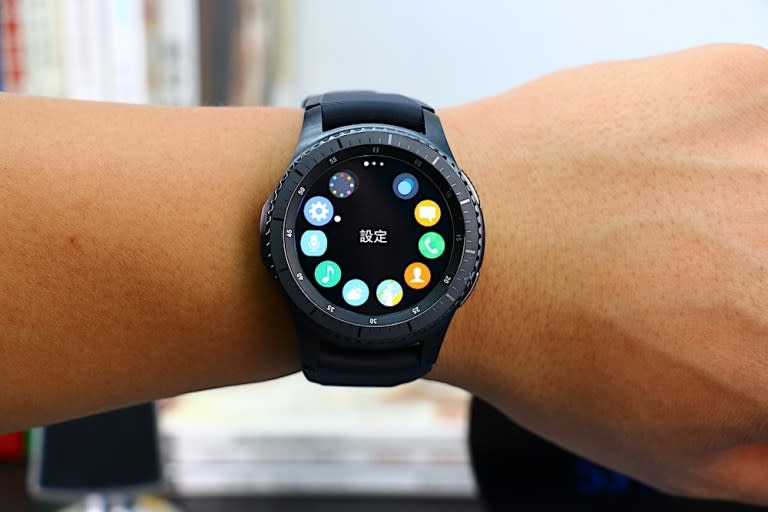 這款智慧錶真的很好看 Samsung Gear S3 frontier 開箱動手玩