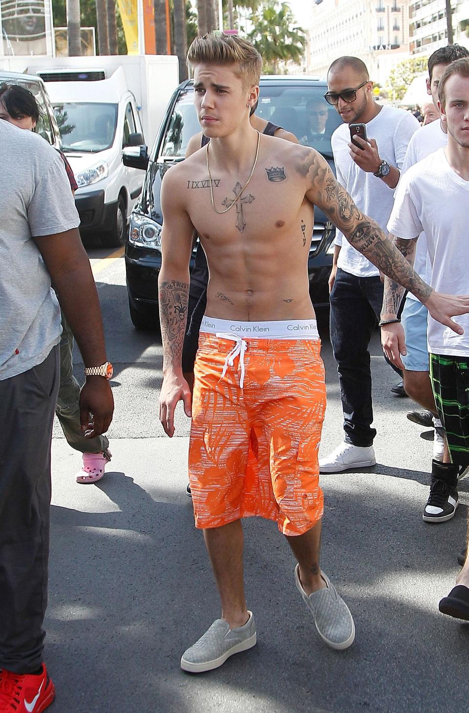 Shirtless Justin Bieber... yes, yes we will! He strips off at Cannes Film Festival because he doesn't give any effs whatsoever.