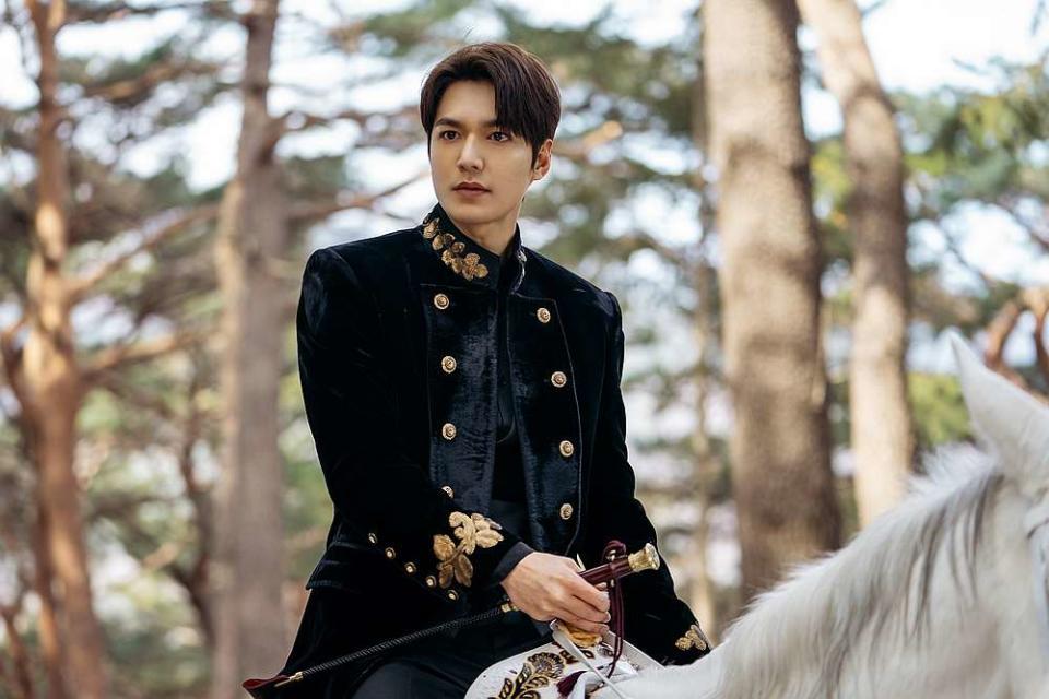 Lee Min-ho says he’s drawn to the stories and drama series or projects that can overcome language and cultural barriers. — Picture courtesy of Netflix