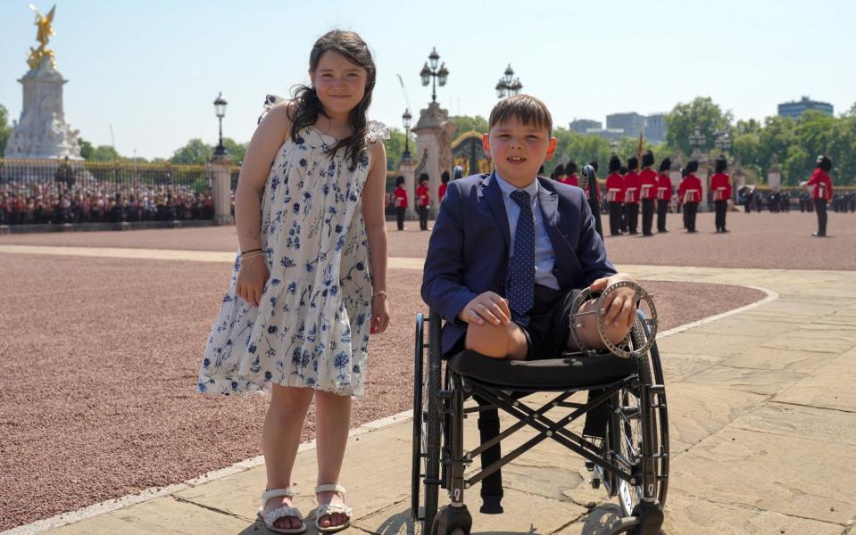 Lyla and Tony watched Changing of the Guard from the Palace forecourt