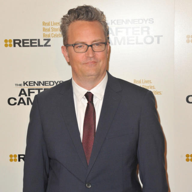 La causa de la muerte de Matthew Perry, diferida a la espera de