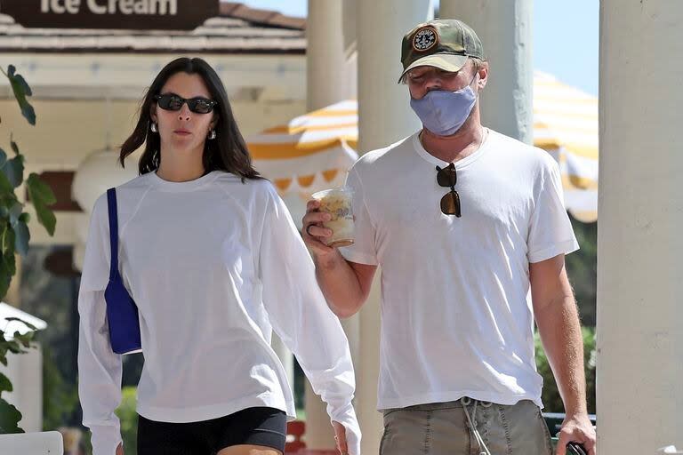 Leonardo Dicaprio fue visto con la modelo Vittoria Ceretti el pasado agosto en Santa Bárbara, California