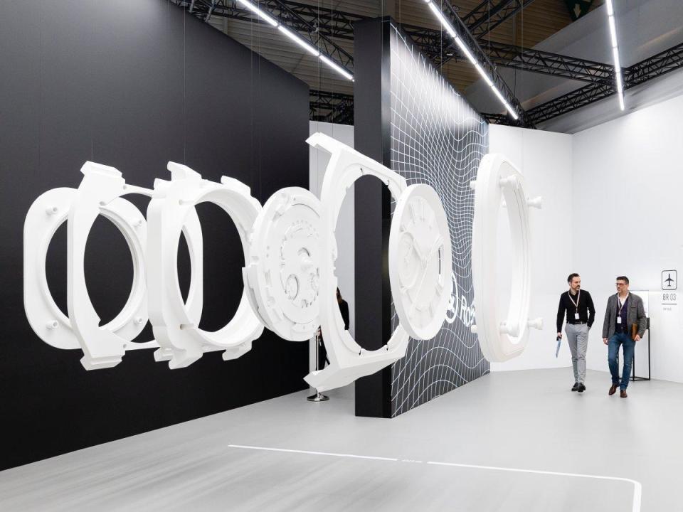 BELL & ROSS於2023年日內瓦「鐘錶與奇蹟」錶展的展館空間，以大型裝置藝術分解展現了BR系列錶殼的結構，相當壯觀。