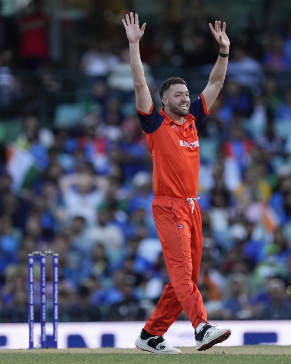 Netherlands' Paul van Meekeren appeals successfully for the wicket of India's KL Rahul during the T20 World Cup cricket match between India and the Netherlands in Sydney, Australia, Thursday, Oct. 27, 2022. (AP Photo/Rick Rycroft)