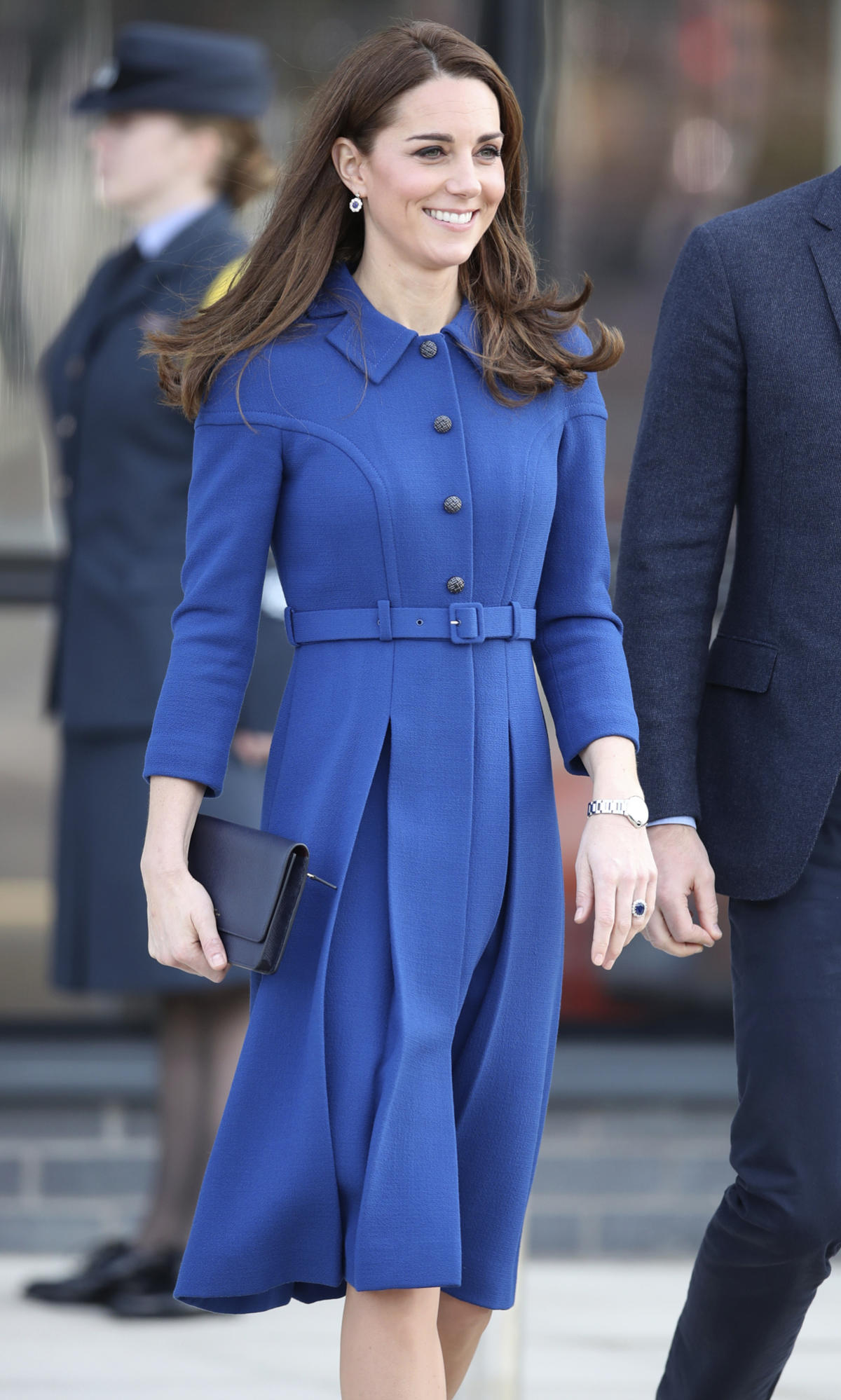 See the Funny 'Protocol Card' Handed Out for Kate Middleton's Outing ...