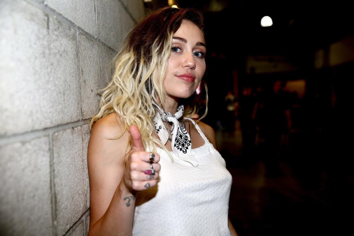 What's Going on With Miley Cyrus' Instagram? An Investigation