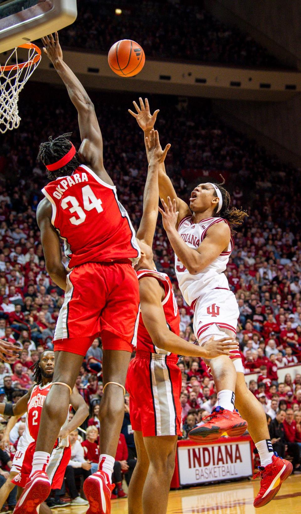 Indiana's Malik Reneau (5) shoots during the second half of the Indiana versus Ohio State men's basketball game at Simon Skjodt Assembly Hall on Saturday, Jan. 6, 2024.