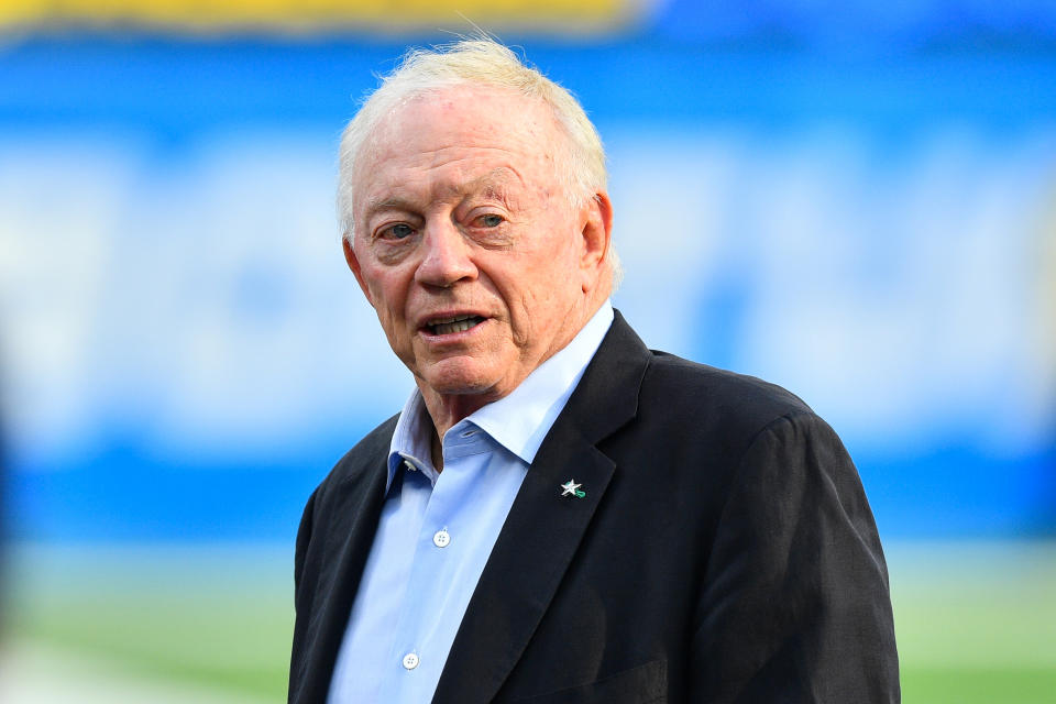 Jerry Jones, dueño del equipo, tiene una fortuna estimada de 11 mil millones de dólares. (Foto: Brian Rothmuller/Icon Sportswire via Getty Images)