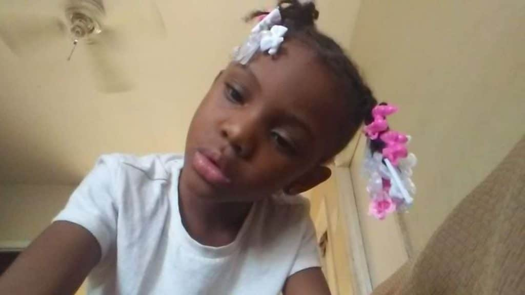 Jaslyn Adams (above) and her dad were struck by bullets fired by an unidentified suspect. Adams, 7, and was pronounced dead at an area hospital. (5 Chicago)