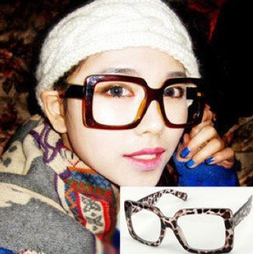 <div class="caption-credit"> Photo by: Ali Express</div><div class="caption-title">Lensless Glasses</div>What is this trend about? Apparently it's big in Asia right now, and more celebrities started wearing them in 2012. But what's the point of wearing glasses that don't have lenses, really? Get smart in 2013, and if you're going to wear glasses, wear ones that actually serve a purpose: to help you see better!