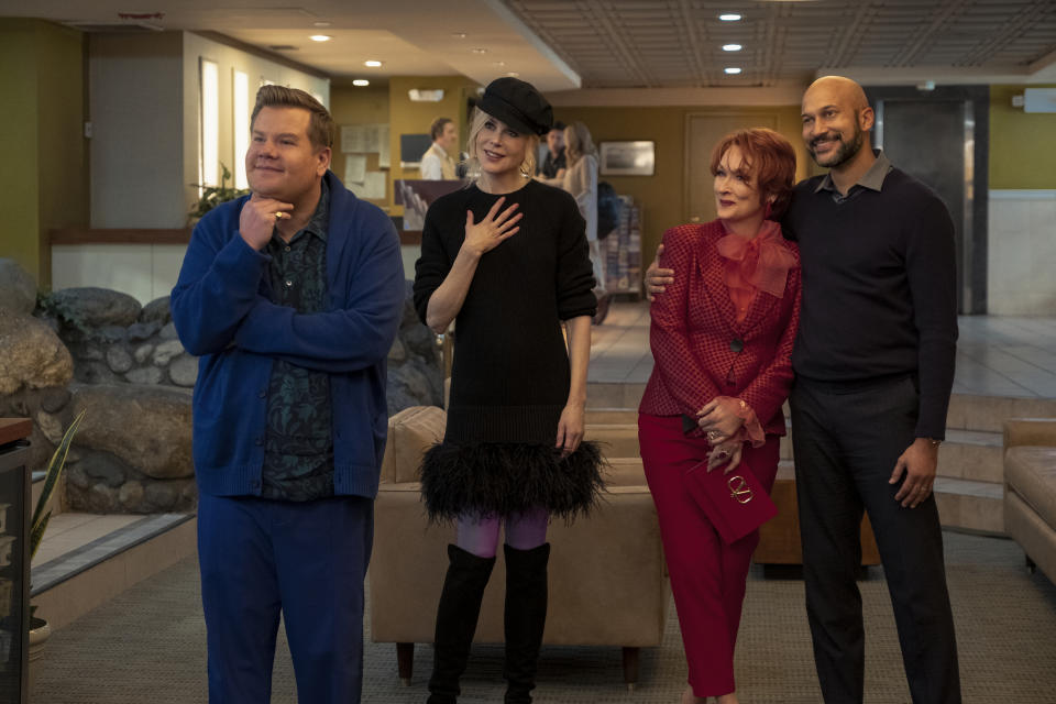 THE PROM (L to R) JAMES CORDEN as BARRY GLICKMAN, NICOLE KIDMAN as ANGIE DICKINSON, MERYL STREEP as DEE DEE ALLEN, KEEGAN-MICHAEL KEY as MR. HAWKINS in THE PROM. Cr. MELINDA SUE GORDON/NETFLIX © 2020