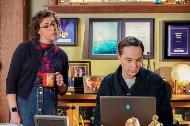 <p>Bill Inoshita / Warner Bros. Entertainment Inc.</p> Mayim Bialik and Jim Parsons in the two-part series finale of 'Young Sheldon.'