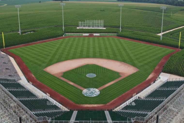 Field of Dreams，「夢田球場」。取自大聯盟官方推特