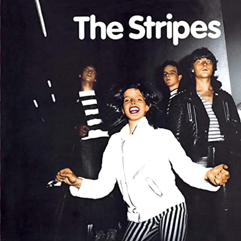 Die Stripes erhielten für ihren ersten Plattenvertrag bei CBS einen Vorschuss von 40.000 D-Mark und kamen 1981 auch zu einem Auftritt in Ilja Richters TV-Sendung "Disco". Doch mehr als ein Album ("The Stripes", 1980, Bild) sollte es nicht geben - die Band floppte und mit etwas Pech wäre Nenas Karriere hier schon zu Ende gewesen ... (Bild: Columbia Records / Sony Music)