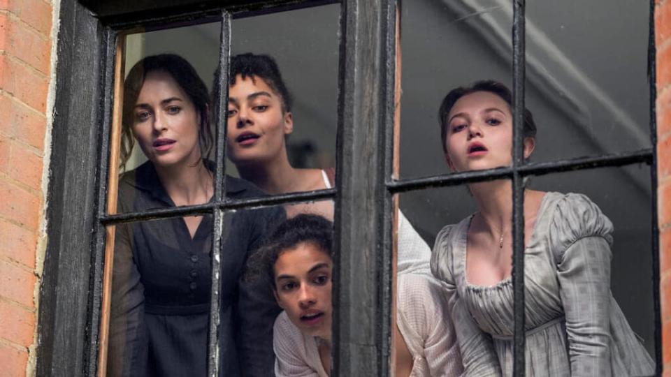 Persuasion. (L to R) Dakota Johnson as Anne Elliot, Izuka Hoyle as Henrietta Musgrove, Nia Towle as Louisa Musgrove, Mia McKenna-Bruce as Mary Elliot in Persuasion. Cr. Nick Wall/Netflix © 2022