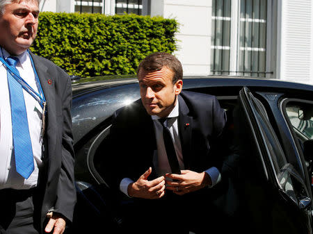 French President Emmanuel Macron arrives at the U.S. ambassador's residence in Brussels, Belgium, for a meeting with U.S. President Donald Trump, May 25, 2017. REUTERS/Peter Dejong/Pool