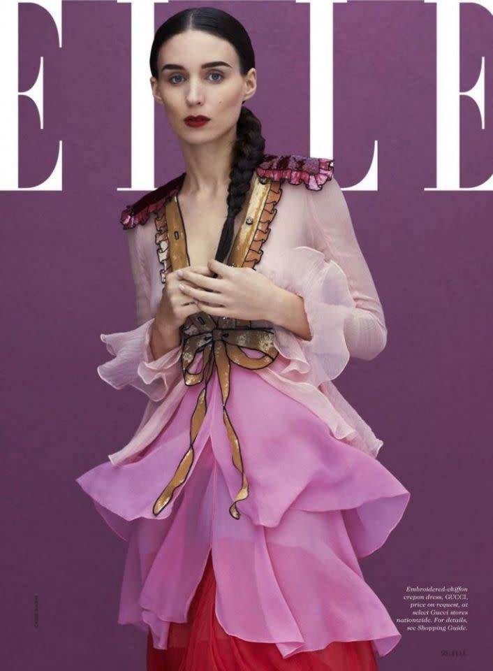 Rooney Mara auf dem Cover der US-amerikanischen Elle-Aushabe vom Januar 2016. Sie trägt Gucci Look 20 der Frühjahrskollektion 2016.