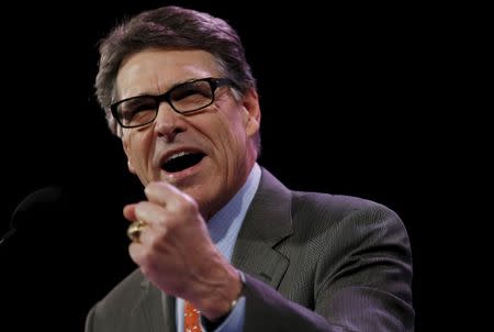 Former Governor of Texas Rick Perry speaks at the Freedom Summit in Des Moines, Iowa, in this file photo taken January 24, 2015. REUTERS/Jim Young/Files