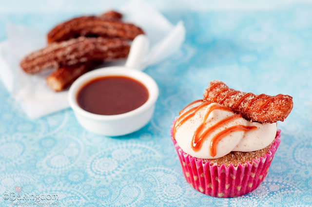 Churros Cupcakes with Dulce de Leche Sauce