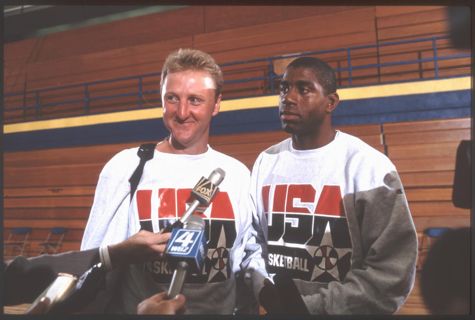 Larry Bird（圖左）與Magic Johnson. (Photo by Icon Sportswire)