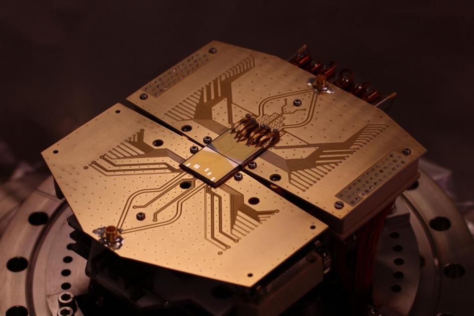 Quantum computer setup at the University of Sussex with two quantum computer microchips where quantum bits are transferred from one microchip to another with record speed <i>(Image: Sussex Ion Quantum Technology Group)</i>