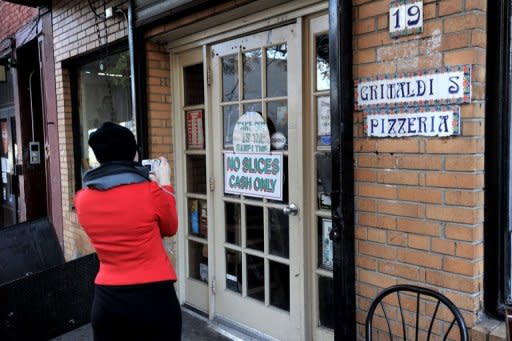 The existing Grimaldi's Pizzeria in Brooklyn, New York features a coal-fired brick oven. Pizza makers claim coal ovens are the secret to perfectly cooked pizza