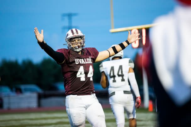 Uvalde football wins 1st home game after surprise visit from Houston Texans  - ABC News