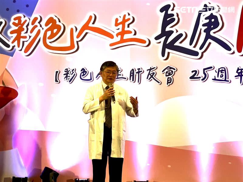 李威震表示，林口長庚醫院去年完成96例肝臟移植手術；今年截至8月已完成75例肝臟移植，今年底前可望突破百例。（圖／記者簡浩正攝影）