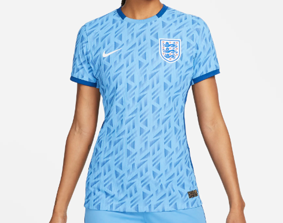  (Nike / England)