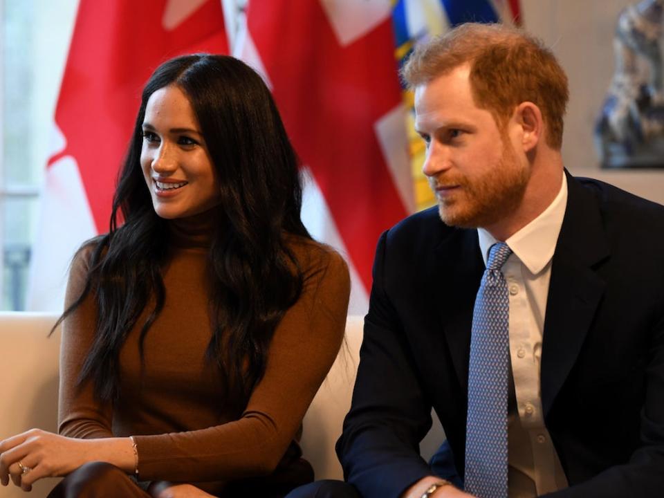 meghan markle prince harry canada flag