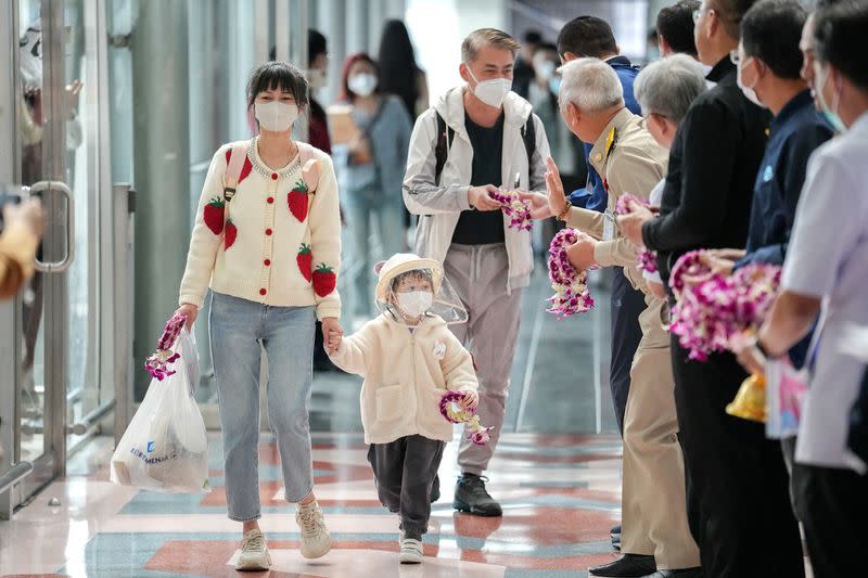 FILE PHOTO: First plane from China’s Xiamen lands in Thailand