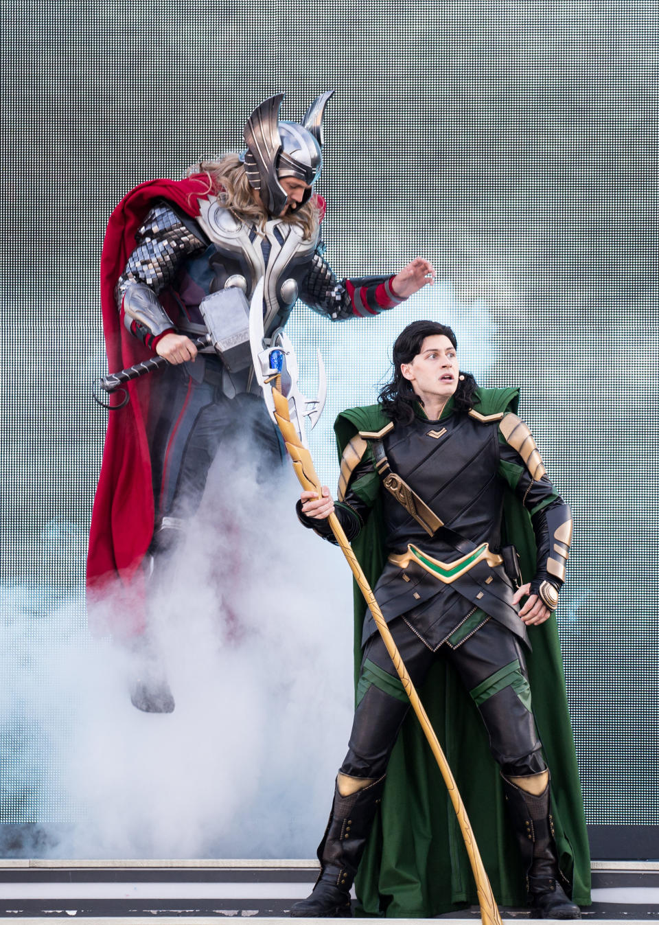 Thor im Kampf gegen seinen Halbbruder Loki. (Bild: Disney)