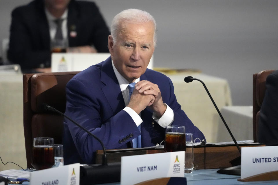 El presidente Joe Biden durante el Foro de Cooperación Económica de Asia y el Pacífico (APEC), el jueves 16 de noviembre de 2023, en San Francisco. (AP Foto/Jeff Chiu)