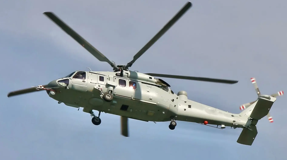 A Z-20F helicopter without any stub wings fitted. <em>Chinese internet</em>