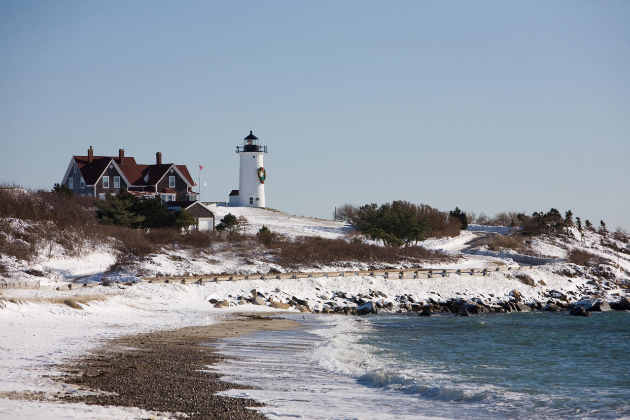 Nobska Lighthouse in Winter (capecodphoto / Getty Images)