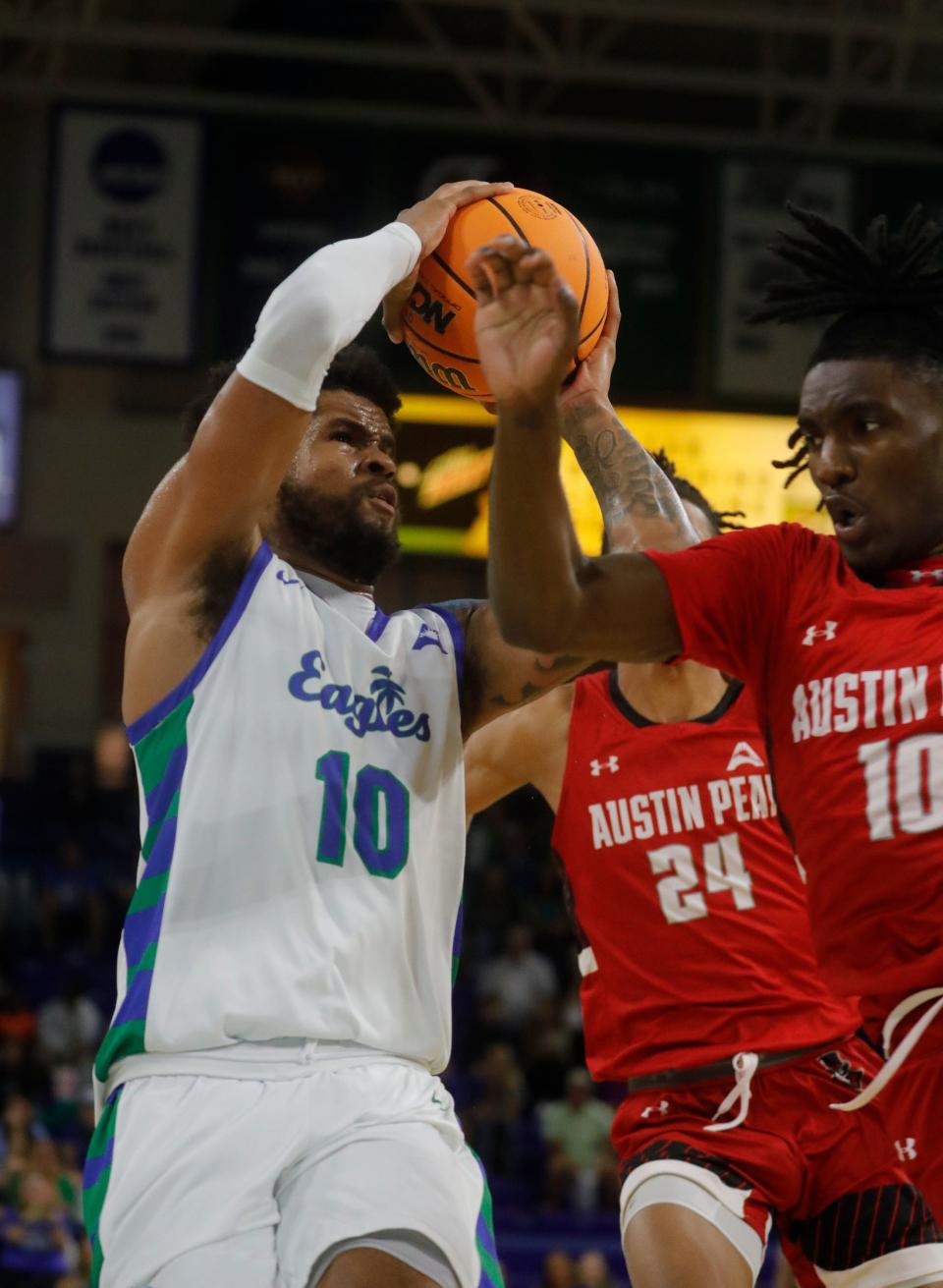 The Florida Gulf Coast University men's basketball team defeated visiting Austin Peay in their final game of the regular season 89-71 Friday, Feb. 24, 2023.