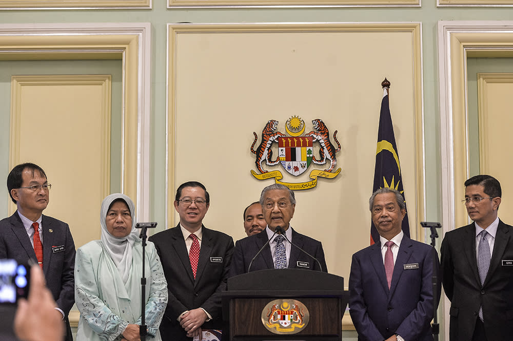 Dr Mahathir and Muhyiddin said the police should be allowed to conduct their investigations. — Picture by Miera Zulyana