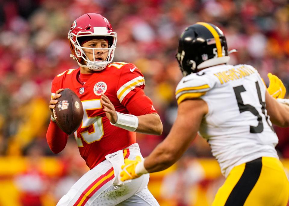 Will the Kansas City Chiefs beat the Pittsburgh Steelers in their NFL playoff game on Sunday?